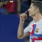 Lewandowski przyłożył palec do nosa – co oznacza ten arogancki gest? Hiszpanie wytłumaczyli!
