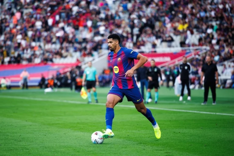 FC Barcelona - Ronald Araujo 1