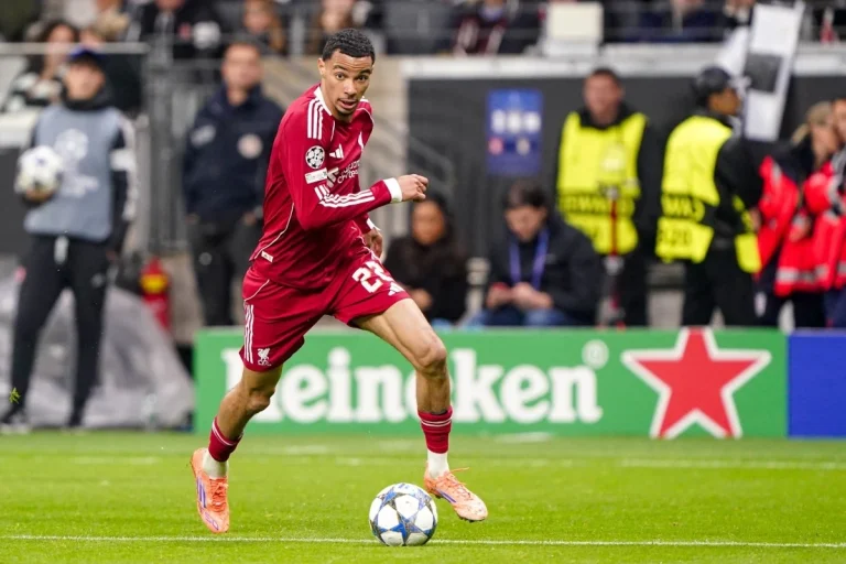 Liverpool - Hugo Ekitike 1