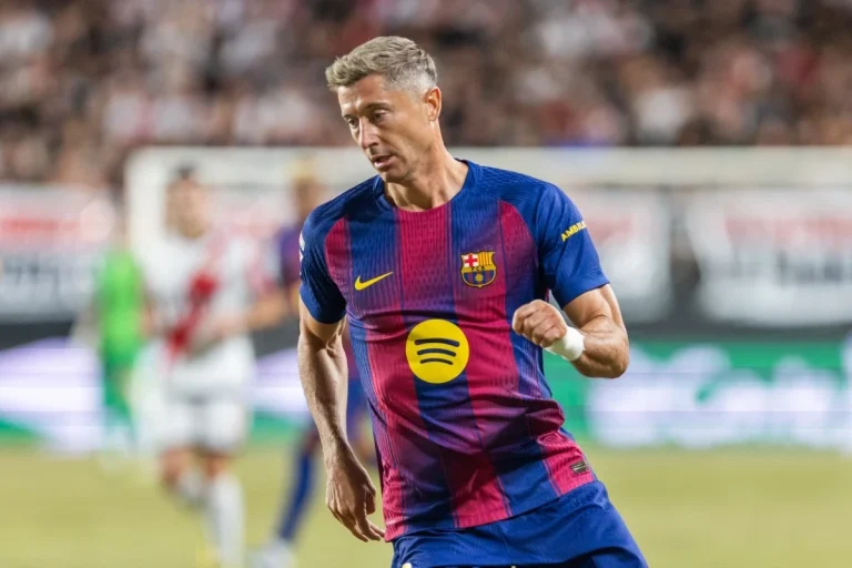 FC Barcelona - Robert Lewandowski 1