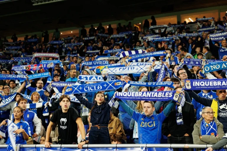 Real Oviedo - kibice 2