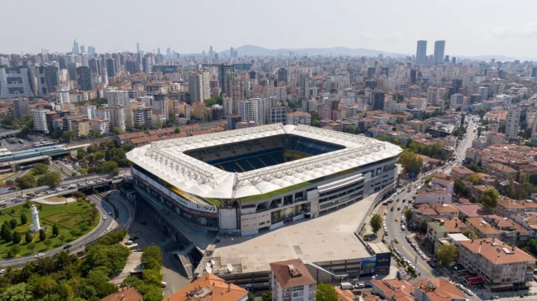 Fenerbahce - stadion Sukru Saracoglu 1